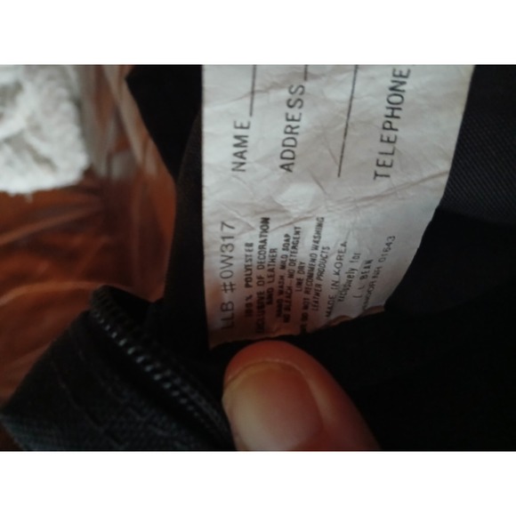 L.L. Bean Black Canvas Messenger Laptop Bag‎ Emboidered with the name John - Picture 6 of 6